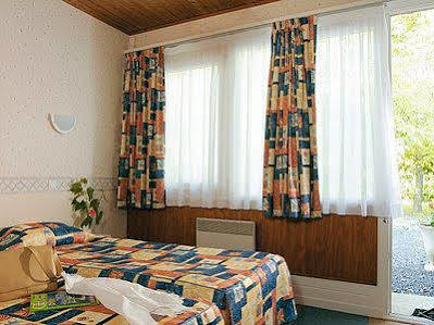 אגנץ Logis Clermotel - Hotel & Restaurant מראה חיצוני תמונה